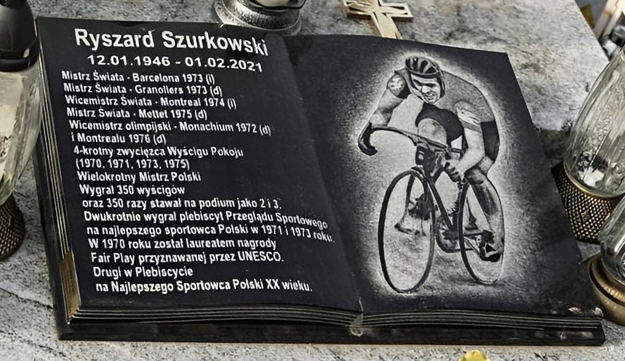Gedenktafel für Ryszard Szurkowski mit einer Übersicht seiner sportlichen Erfolge