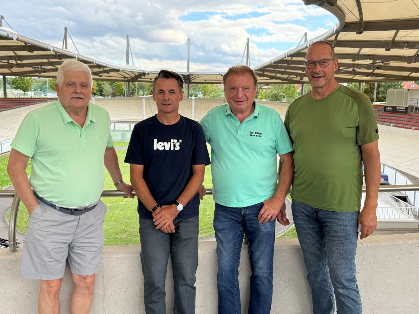 Kurt Liebeskind, Jörg Werner, Thomas Huschke und Olaf Bruch auf der Radrennbahn Andreasried